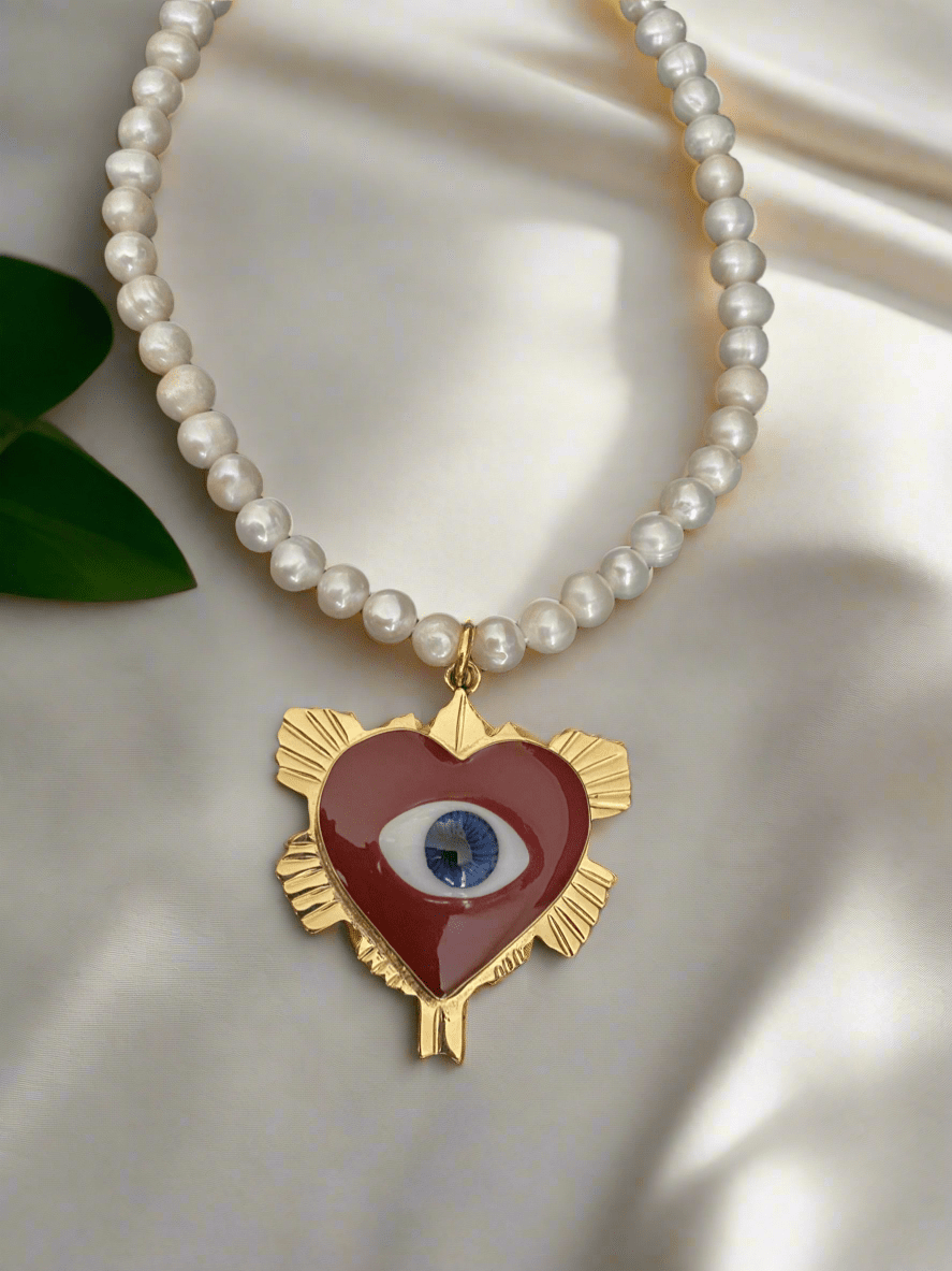SACRED EYE HEART